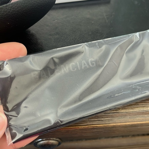 Balenciaga Logo Printed Lens Aviator Sunglasses - Picture 8 of 8